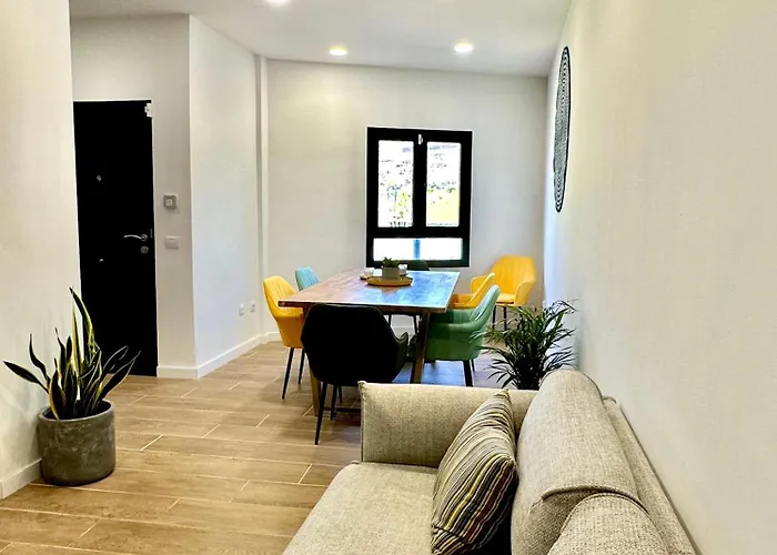 شقة Deluxe Townhouse By Sunkeyrents Alcalá la Real