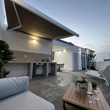 아파트 Deluxe Townhouse By Sunkeyrents