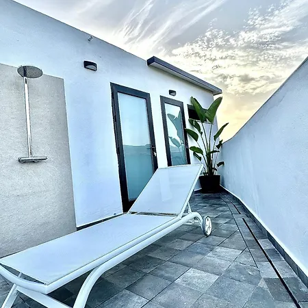 Deluxe Townhouse By Sunkeyrents شقة