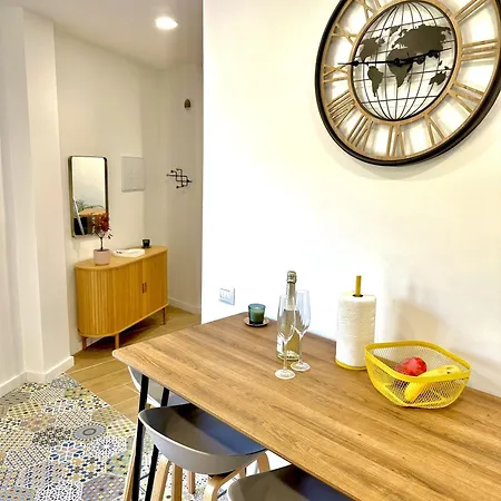 شقة Deluxe Townhouse By Sunkeyrents *