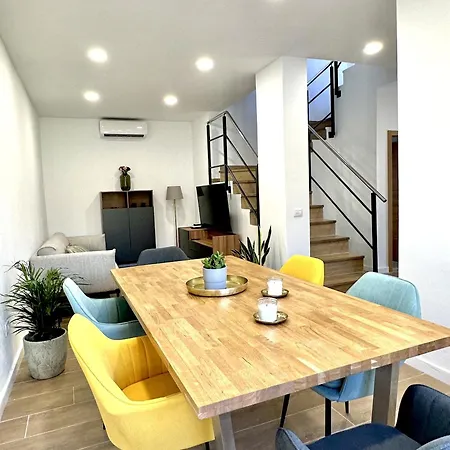 Deluxe Townhouse By Sunkeyrents Alcalá la Real