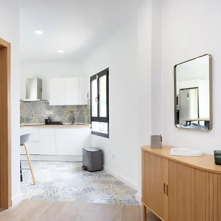 شقة Deluxe Townhouse By Sunkeyrents *